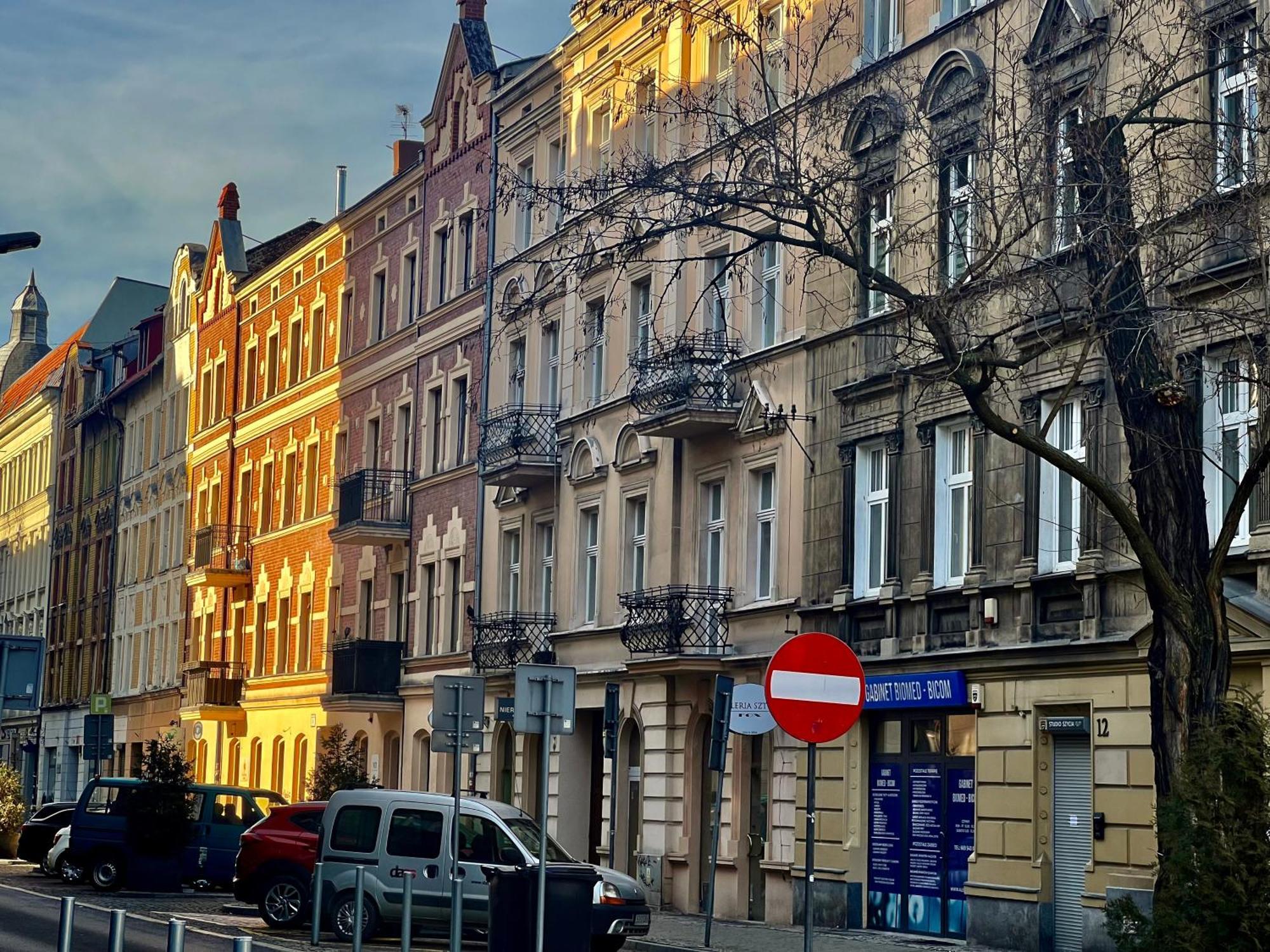Apartamenty Tespis - Historic House Next To The Cathedral In The City Centre Kattowitz Exterior foto
