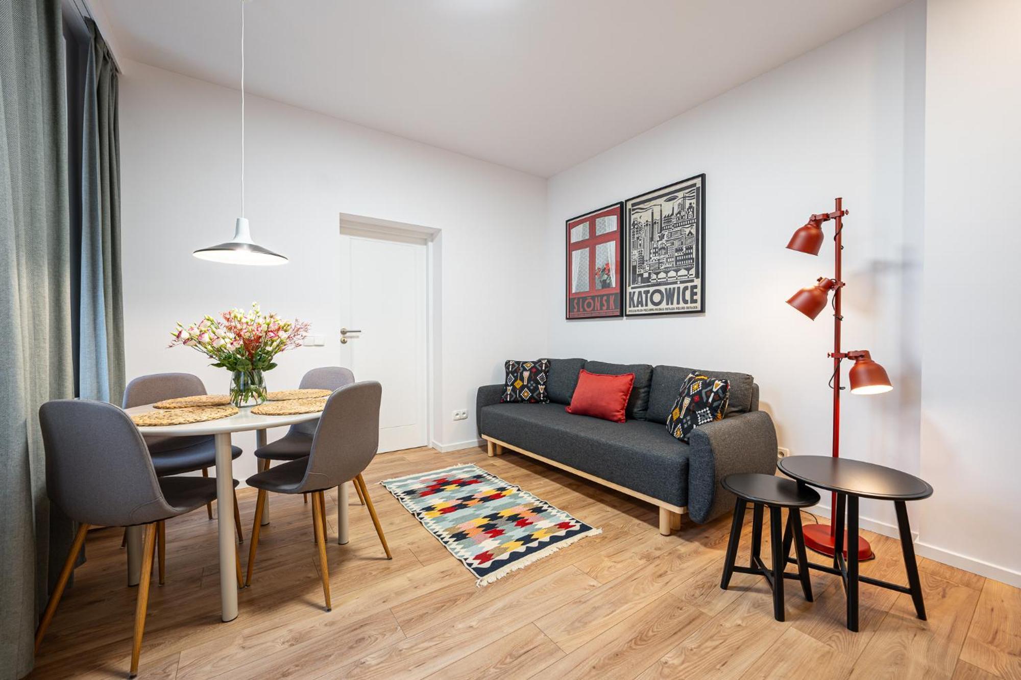 Apartamenty Tespis - Historic House Next To The Cathedral In The City Centre Kattowitz Exterior foto